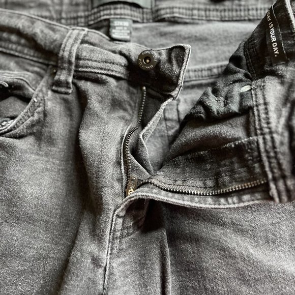 Kenneth Cole Black Jeans Women 32x30 - Picture 2 of 4